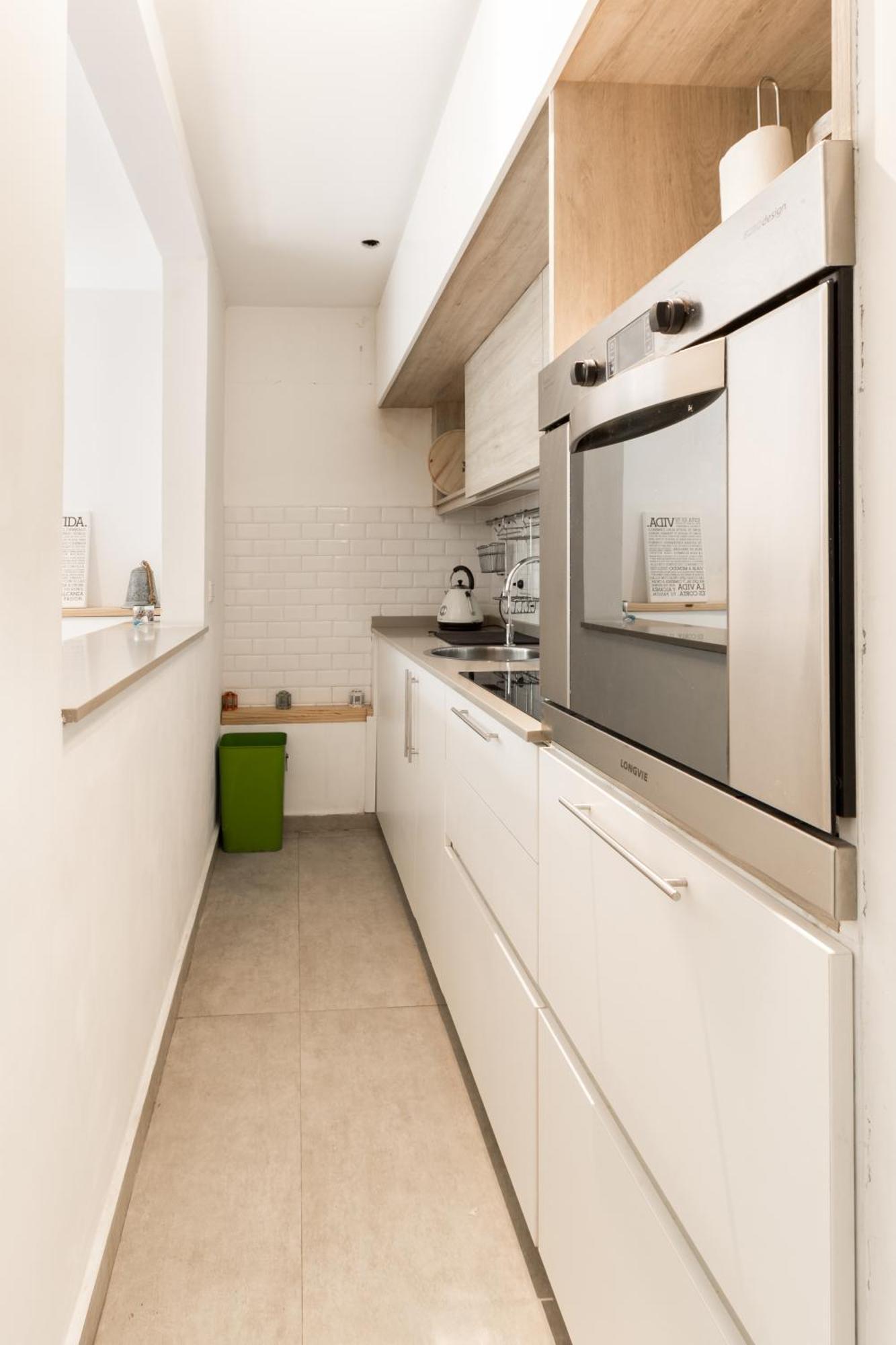 Apartamento Con Terraza Y Plantas Apartment *